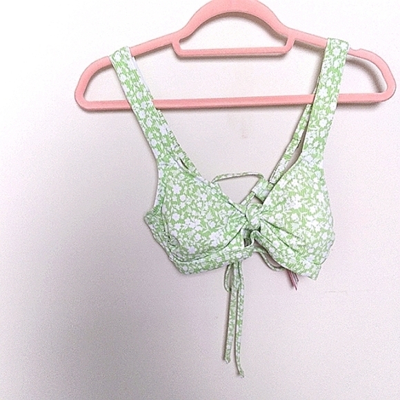 Xhilaration 90s Aesthetic Green and White Floral Print Tie Back Bikini Top D/DD - Picture 1 of 10